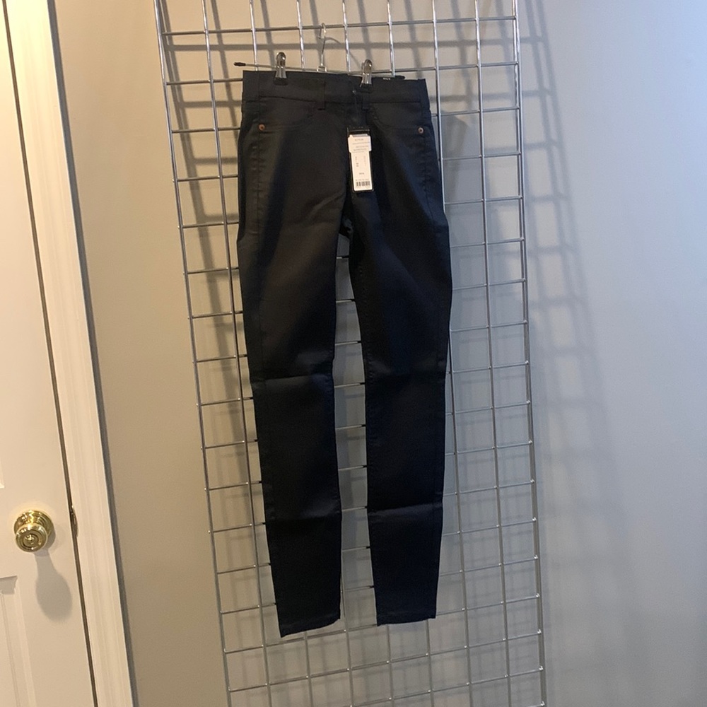 JEANS  ( European Brand) Skinny Fit Jeans Size 2 ( European 32) NEW